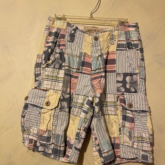 Hollister Floral plaid distressed cargo shorts Sz 28 - Picture 1 of 5
